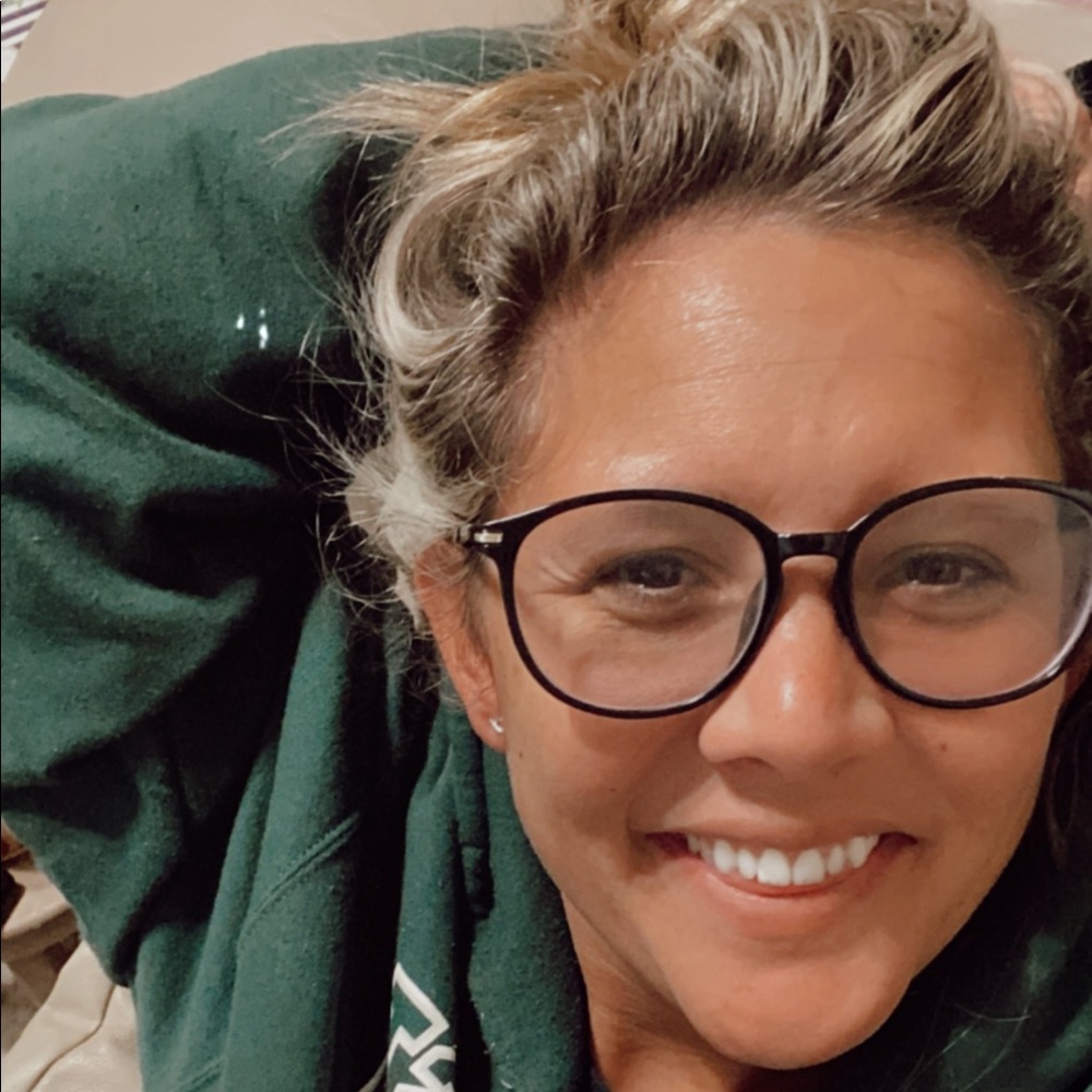 Meet your Posher, Hannah